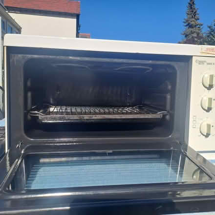 Photo of free Mini electric oven with grill and two hobs (Rushcliffe NG2) #3