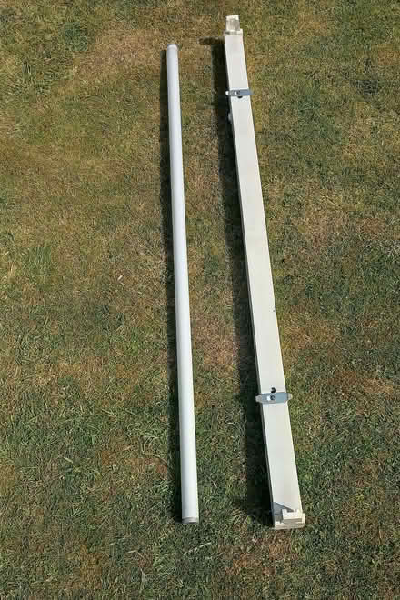 Photo of free Fluorescent tube and fitting (Brownsover CV21) #1