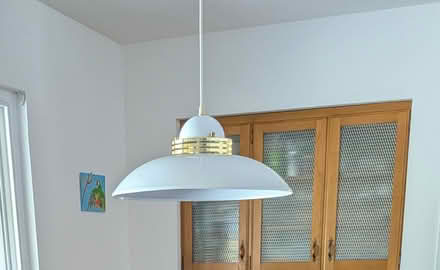 Photo of free white pendant dining light (Sunnyvale) #1