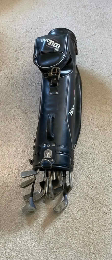 Photo of free Golf clubs and bag (Sevenoaks station) #1