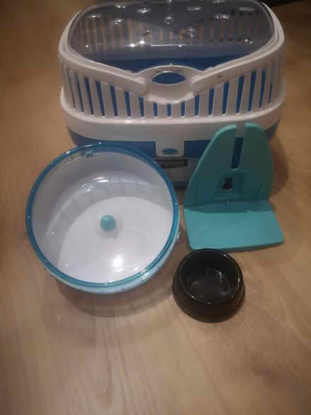 Photo of free Small animal setup (Isle of Dogs E14) #3