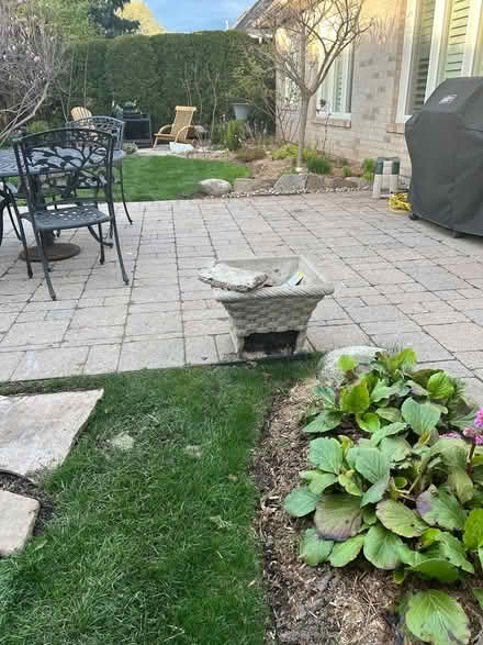 Photo of free Concrete planter (Between 3rd line & Bronte) #2