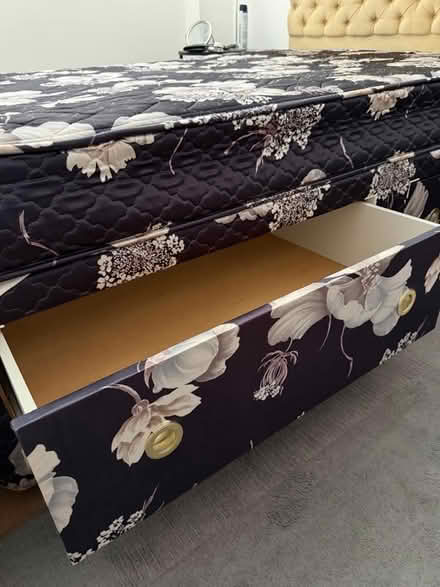 Photo of free Double bed (South Lambeth SW8) #4