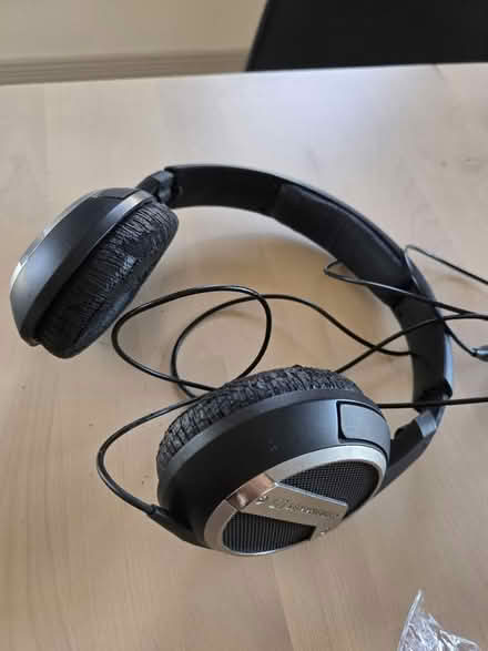 Photo of free Wired Sennheiser Headset #2 (Vanier north) #1
