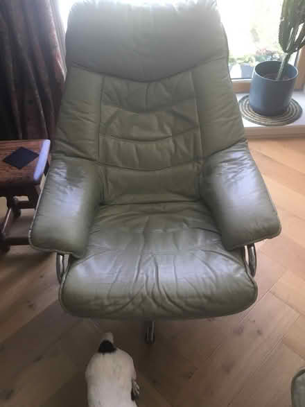 Photo of free green recliner chair and foot stool (Roehampton SW15) #1