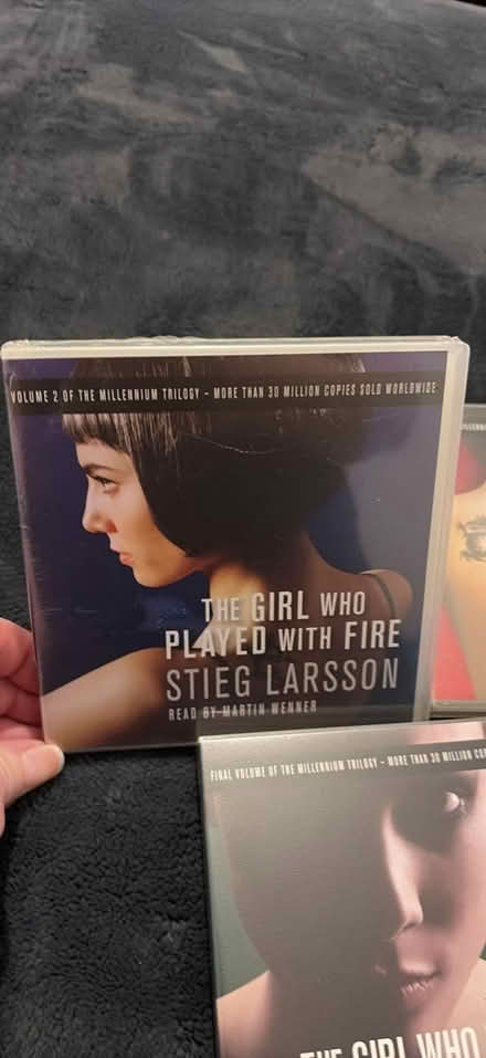Photo of free Crime Novels on CD (G75 9PJ) #2