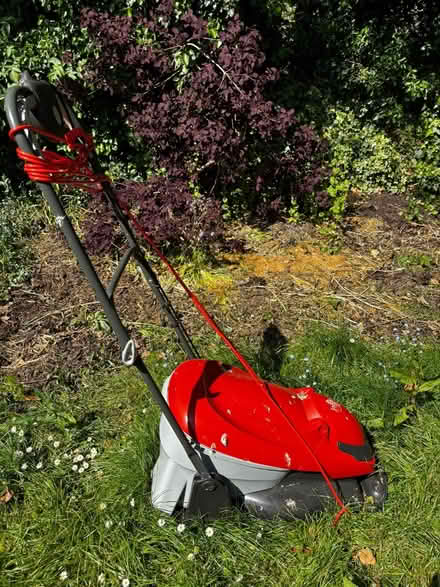 Photo of free Little lawnmower (Far Bletchley MK3) #1