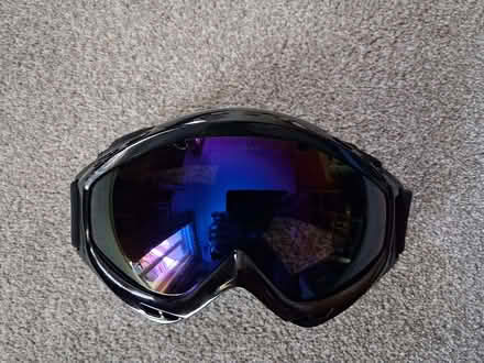 Photo of free Ski googles (Cradley WR13) #1