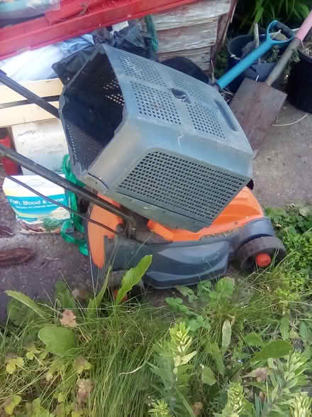 Photo of free Lawn Mower And Garden Tools (Cliftonville CT9) #4