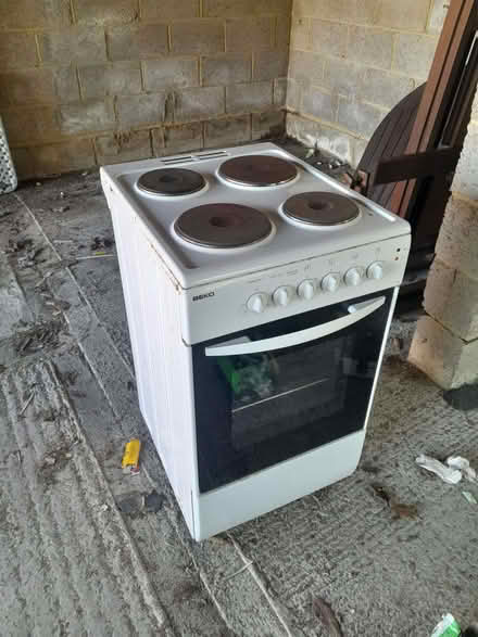 Photo of free Beko cooker and hob (Ringmer BN8) #1