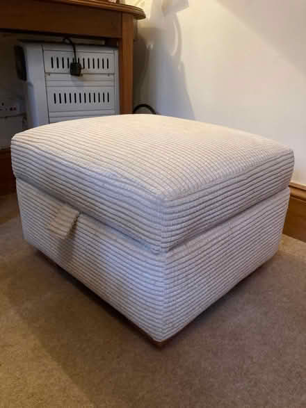Photo of free Cream footstool with storage (Wandsworth Common SW17) #2