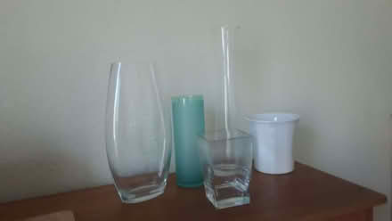 Photo of free 4 vases + 1 plant pot (Furzton MK4) #1
