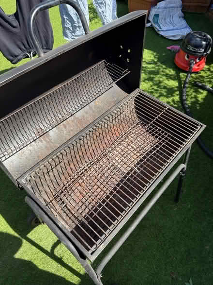 Photo of free BBQ (GU14) #1