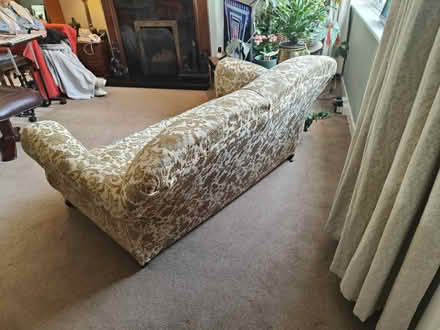 Photo of free Antique sofa (Dublin 15) #3