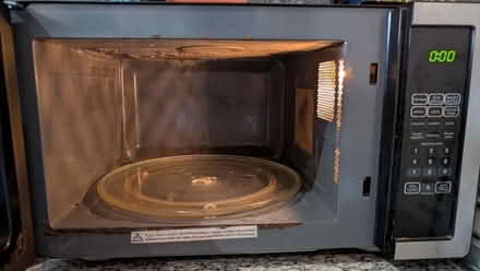 Photo of free 28-30L Kenwood microwave (lodgemoor S10) #2