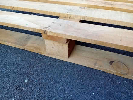 Photo of free Standard UK Wood Pallet (Down Barn SP4) #2