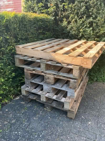 Photo of free Pallets (Prestbury GL52) #1