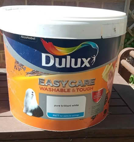 Photo of free White paint 10 litre cans (east twickenham) #1