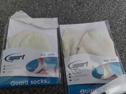 Photo of free Guard socks for swimming (Wrose BD2) #1