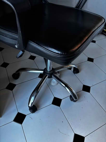 Photo of free Black office chair (Fillongley CV7) #3