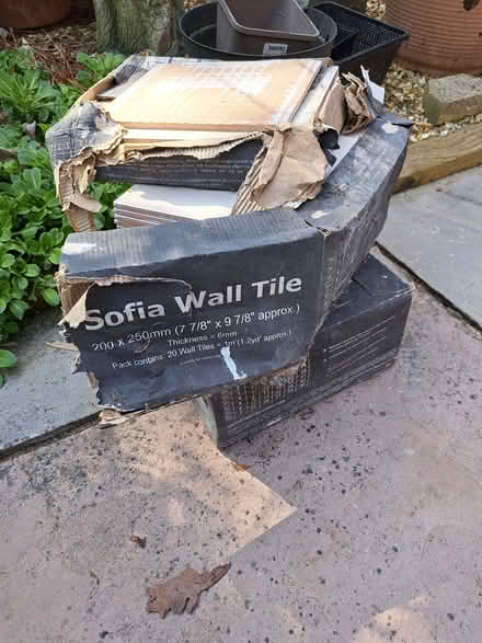 Photo of free Floor Tiles (Alexandra Park M14) #3