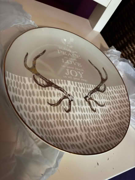 Photo of free “Deer” plate, lovely ornament (Far Bletchley MK3) #1