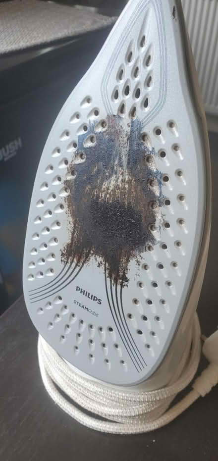 Photo of free Philips iron (Hazel Grove SK7) #3