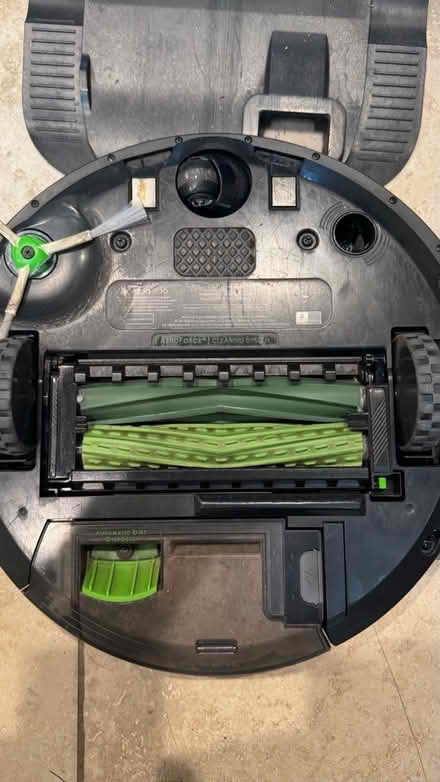 Photo of free Roombo i6 vacuum (East Lansing) #3