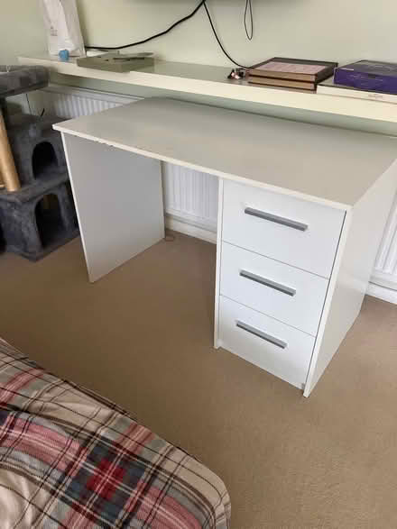 Photo of free Work desk with drawers (Beckenham BR3) #1