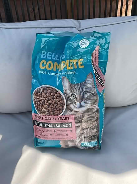 Photo of free Dry Cat Food (RG30 Tilehurst) #2