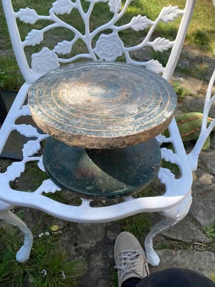Photo of free Potters turntable (Heath and Reach LU7) #1