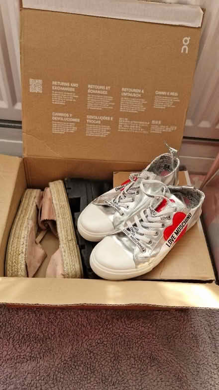 Photo of free size 5 women shoes (Luton Wigmore) #2