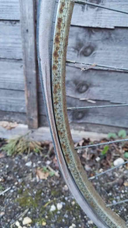 Photo of free Bike, pretty good condition except for tyres (Burghfield Common RG7) #3