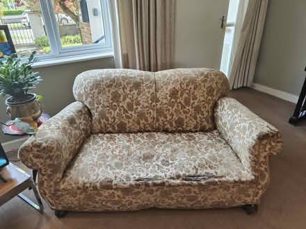 Photo of free Antique sofa (Dublin 15) #1