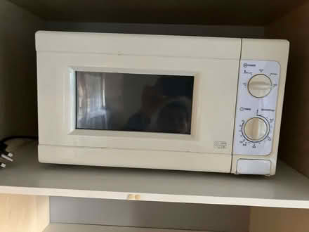 Photo of free Floor lamp, all in one inject printer, scanner, microwave (South Bermondsey SE15) #4