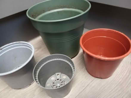 Photo of free Pots x 5 (Willesborough) #2