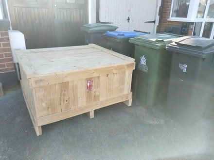 Photo of free Large wooden pallet (Surbiton KT6) #1