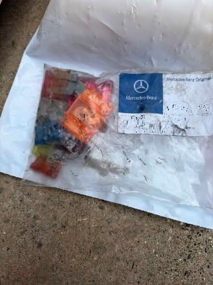 Photo of free Mercedes car fuses (Whitton TW7) #2