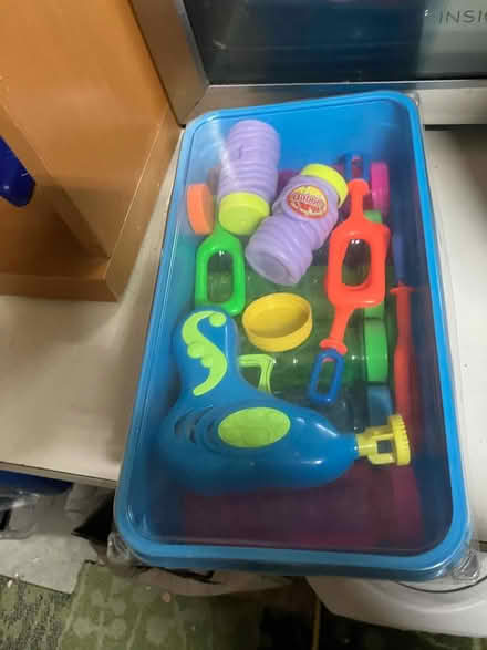 Photo of free Box of Soap Bubble Toys + Bubbles (Sunnyvale CA) #1