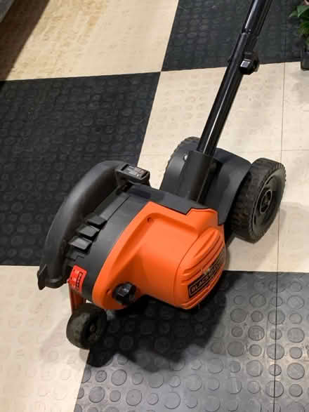 Photo of free Electric edger (Dearborn heights) #1