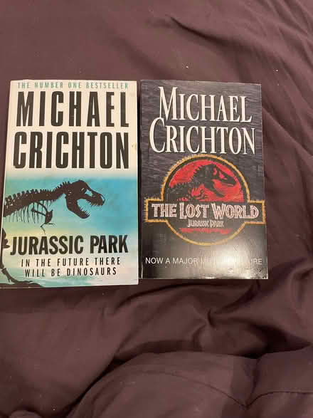 Photo of free Jurassic park books (Wandsworth SW18) #1