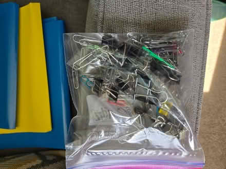 Photo of free Folders, hanging files, paper clips (Tigard) #1