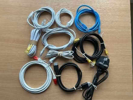 Photo of free hdmi and network cables (Sheet GU31) #1