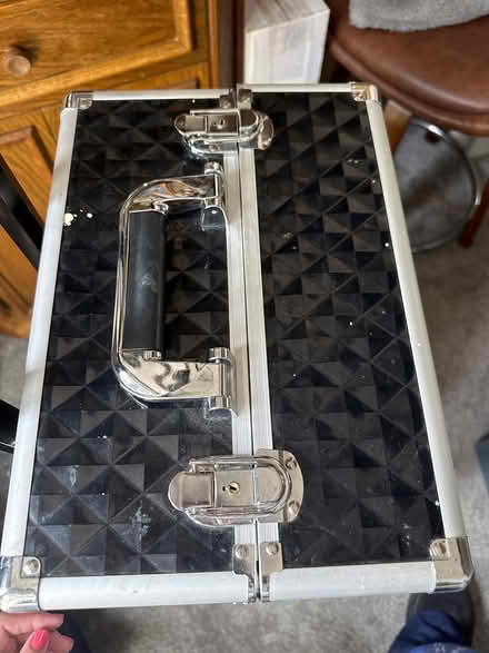 Photo of free Makeup vanity (Solihull lode heath B92) #2