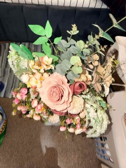 Photo of free Flowers in vase (Heywood) #3