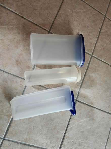 Photo of free ✨ 3 free organizing containers! (Orleans) #1