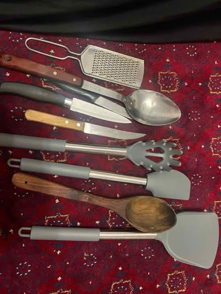 Photo of free Kitchen Utensil Set (Yiewsley UB7) #2