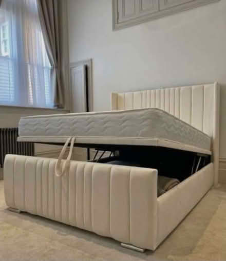 Photo of 1 King Size Ottoman Gas-Lift Bed – white Storage Bed (Poplar E14) #2