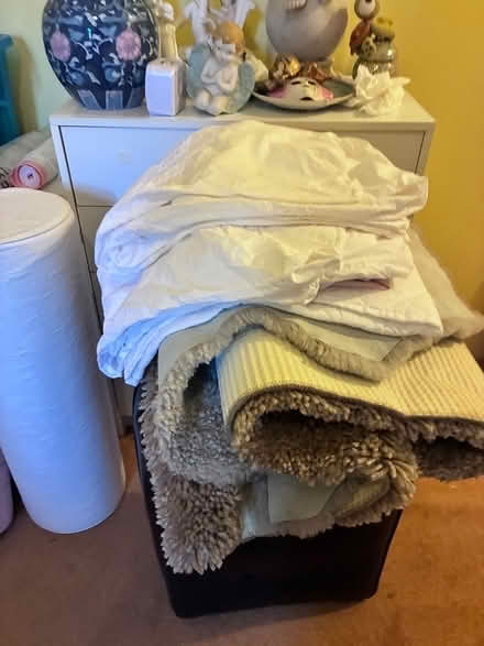 Photo of free Single bed bedding and throws (Tulse Hill SW2) #2