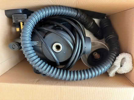 Photo of free Handheld steam cleaner (Welling DA16) #2